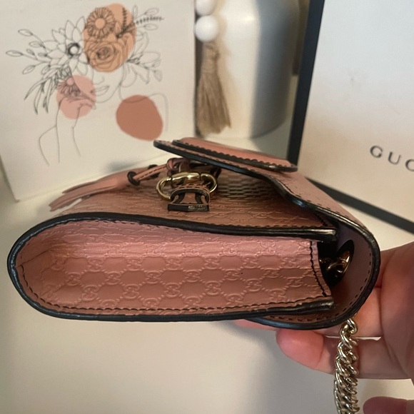 Gucci Mini Emily Microguccissima Leather Blush Pink Crossbody Bag - Picture 8 of 14